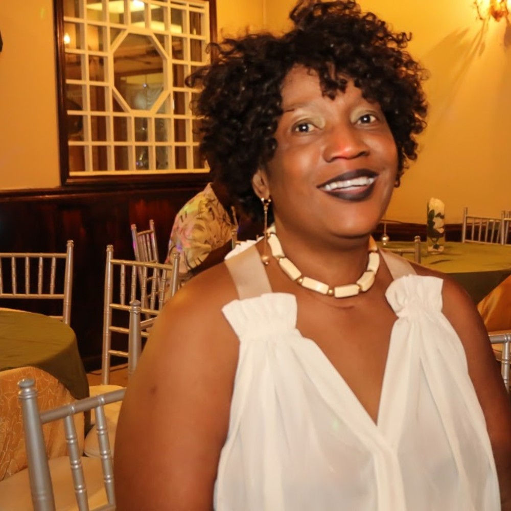 Meet your Posher, Agatha